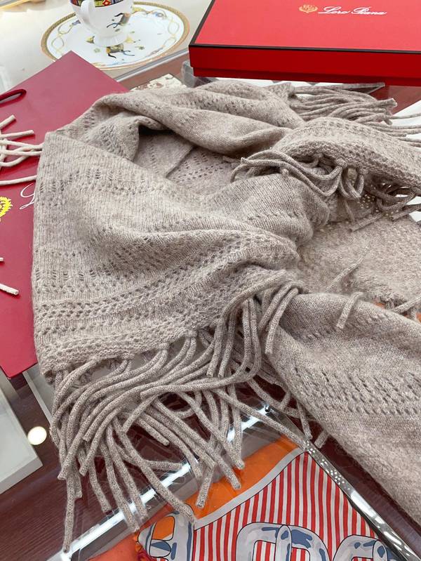 Loro Piana Cloak LPC00038 Loro Piana Cloak LPC00038